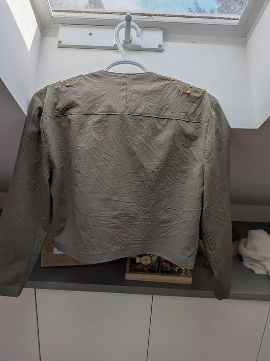 Joseph Ribkoff Cropped Jacket - Picture 2 of 2